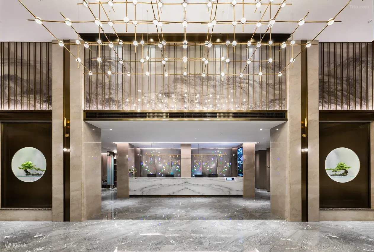 Gói chỗ ở tại Khách sạn Crystal Orange ở Vườn thú hoang dã Thượng Hải [bao gồm xe đưa đón]